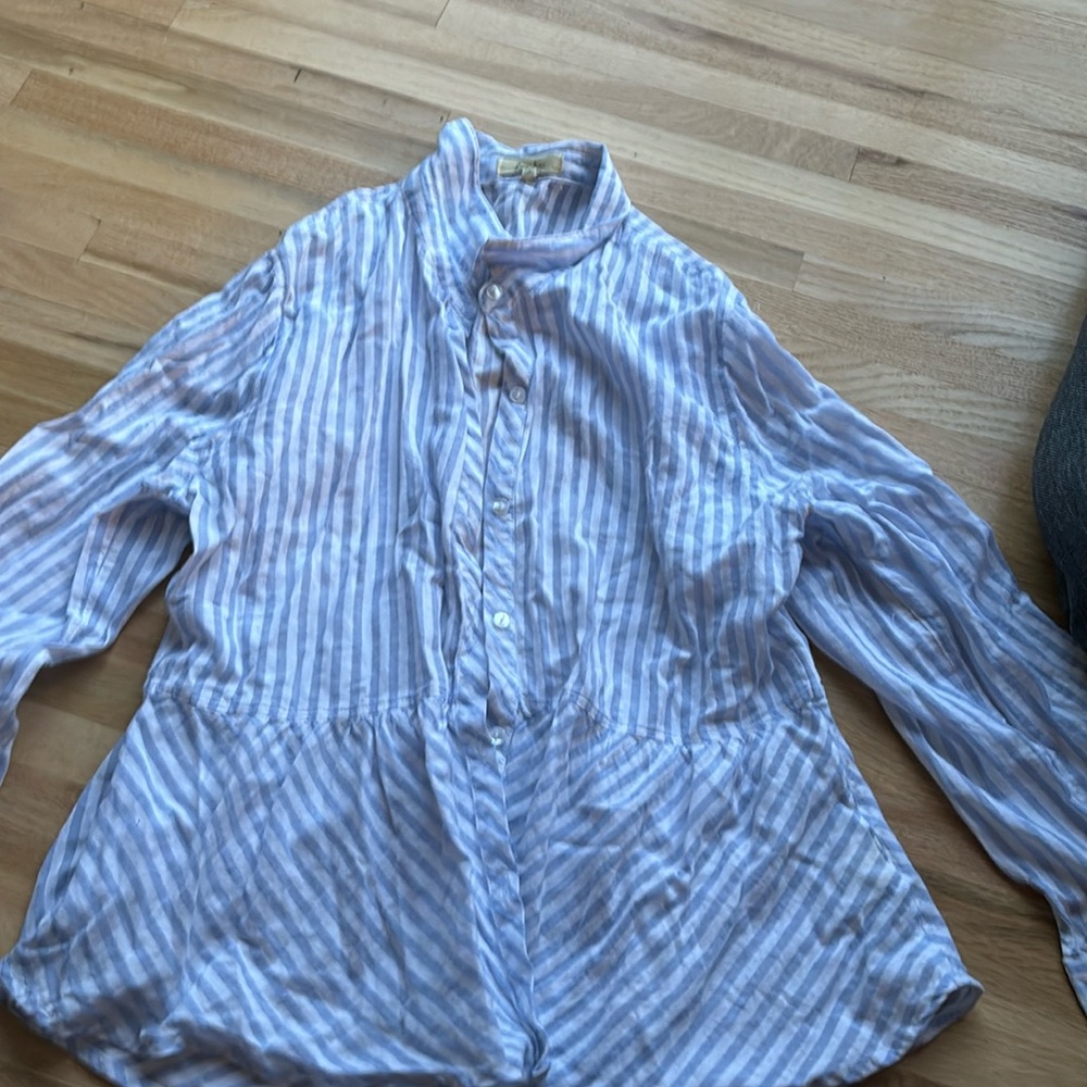 Cute blue blouse